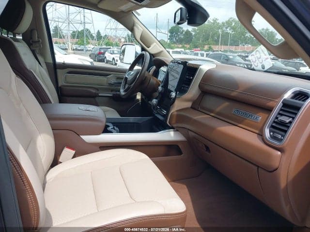 2020 RAM 1500 LARAMIE 4X4 6'4 BOX 5