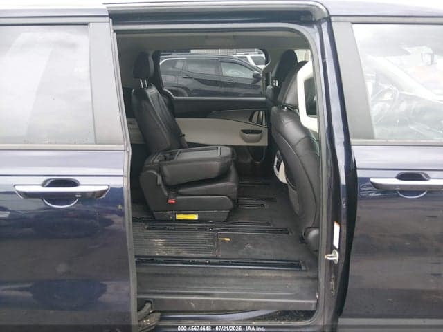 2022 KIA CARNIVAL MPV LX SEAT PACKAGE 8