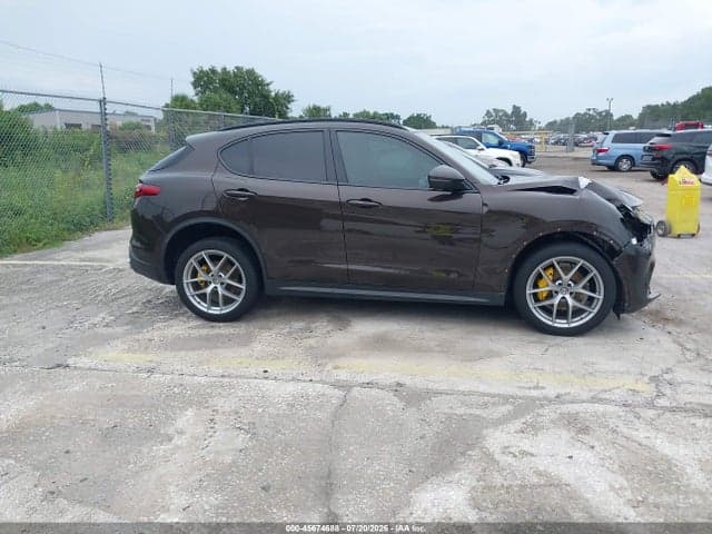 2018 ALFA ROMEO STELVIO SPORT AWD 13