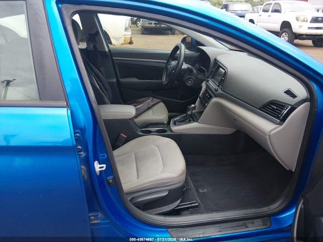 2017 HYUNDAI ELANTRA SE 5