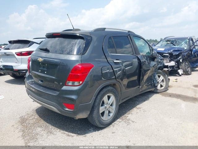 2017 CHEVROLET TRAX LT 4