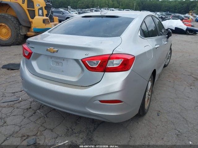 2017 CHEVROLET CRUZE LT AUTO 4