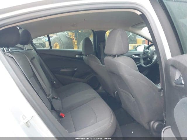 2017 CHEVROLET CRUZE LT AUTO 8