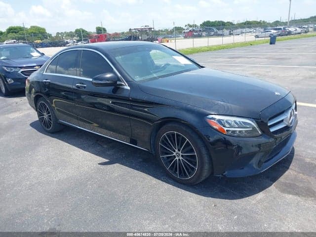 2020 MERCEDES-BENZ C 300 1