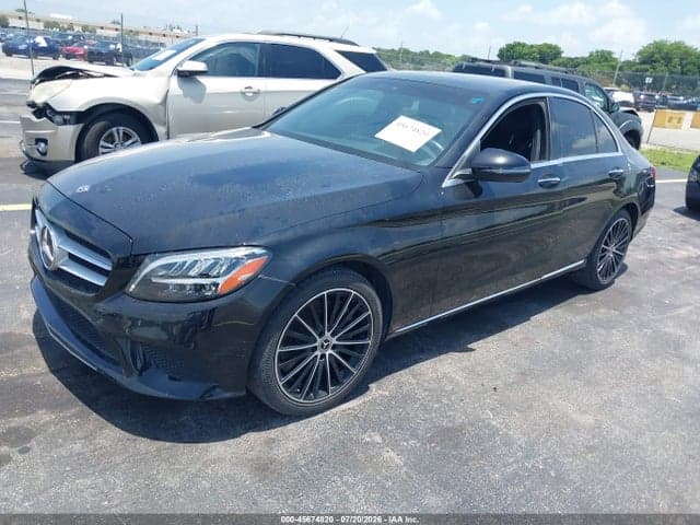 2020 MERCEDES-BENZ C 300 2