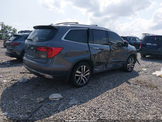 2017 HONDA PILOT TOURING 4