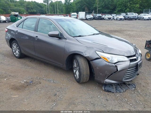 2017 TOYOTA CAMRY XLE - 1