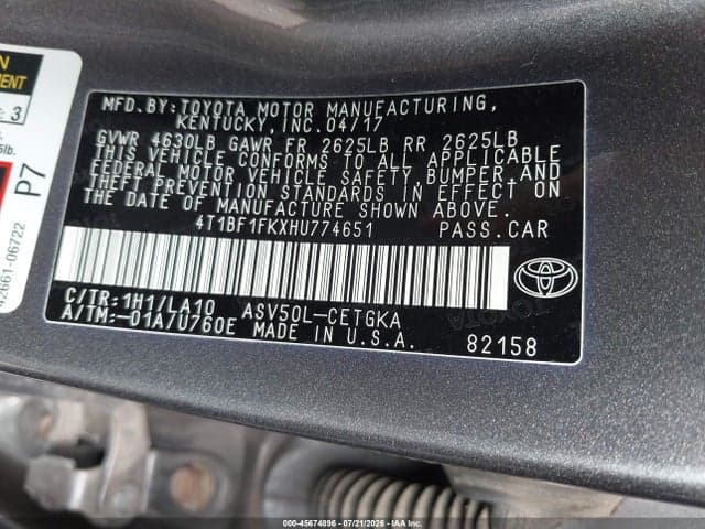 2017 TOYOTA CAMRY XLE 9