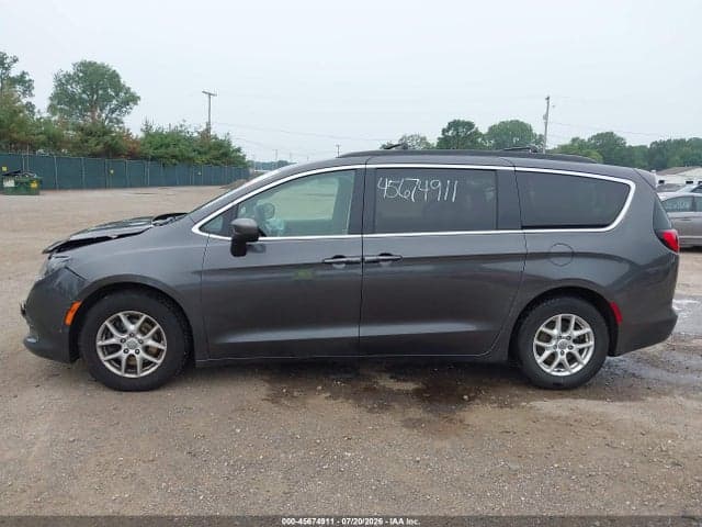 2020 CHRYSLER VOYAGER LXI 14