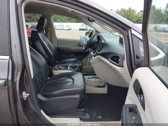2020 CHRYSLER VOYAGER LXI 5