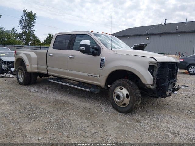 2017 FORD F-350 LARIAT - 1