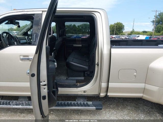 2017 FORD F-350 LARIAT 7