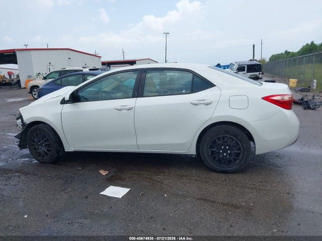 2018 TOYOTA COROLLA LE 15