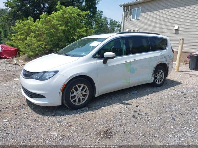 2020 CHRYSLER VOYAGER LXI 2