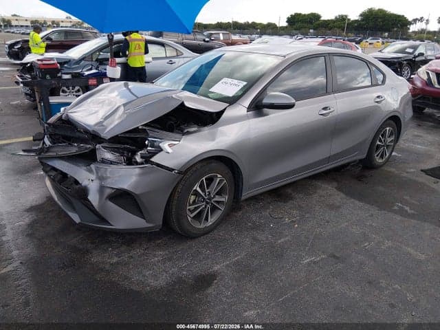 2023 KIA FORTE LXS 2