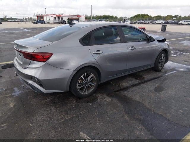 2023 KIA FORTE LXS 4