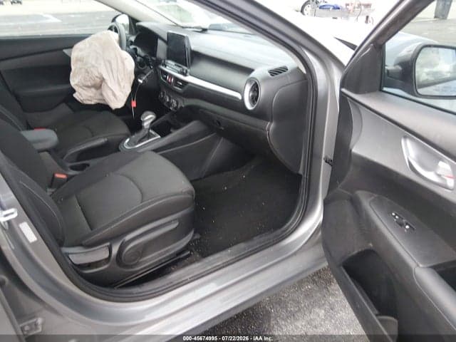 2023 KIA FORTE LXS 5