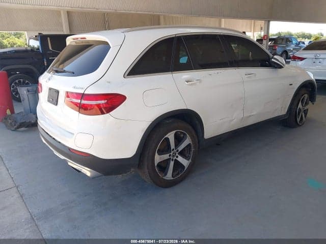 2019 MERCEDES-BENZ GLC 350E 4MATIC 4