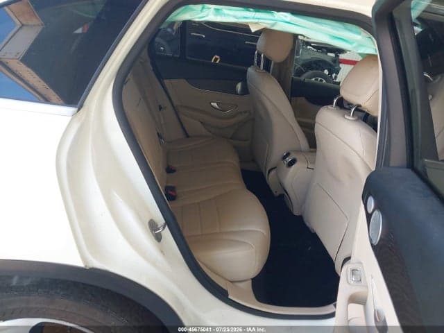 2019 MERCEDES-BENZ GLC 350E 4MATIC 8