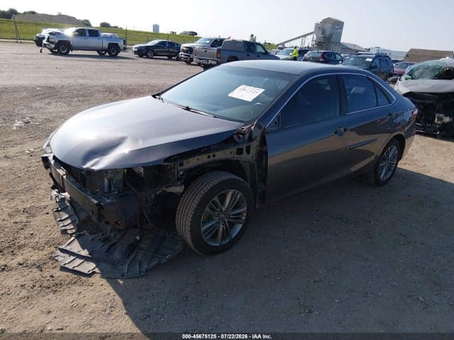 2017 TOYOTA CAMRY SE 2
