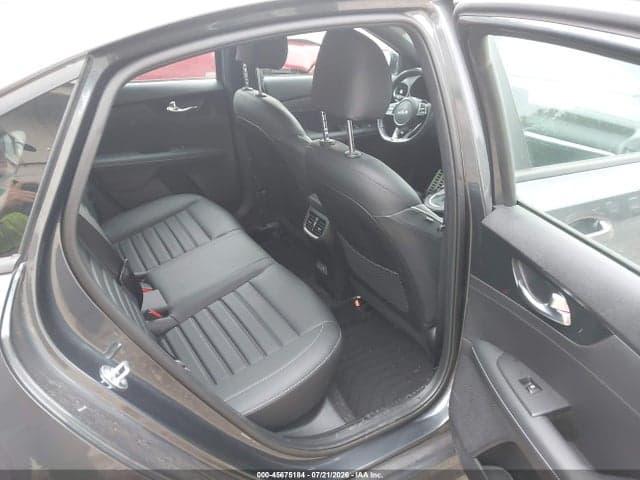 2023 KIA FORTE GT-LINE 8