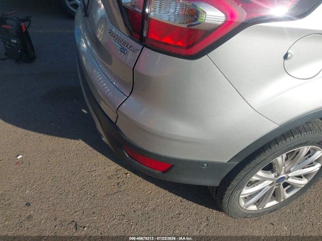 2017 FORD ESCAPE TITANIUM 6
