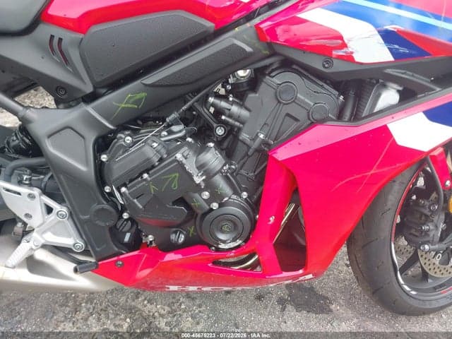 2026 HONDA CBR650 R 8