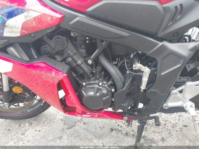 2026 HONDA CBR650 R 9