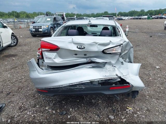 2018 KIA FORTE LX 17