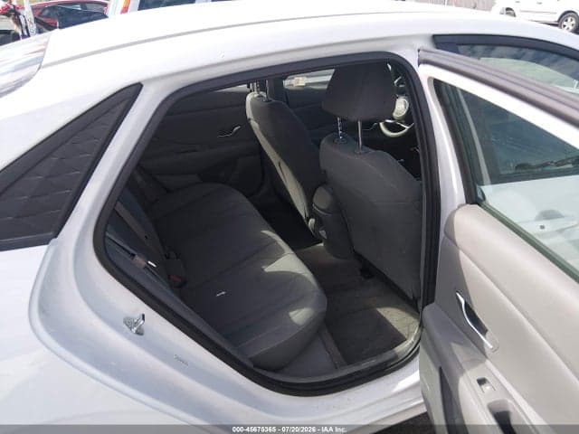 2024 HYUNDAI ELANTRA SEL 8