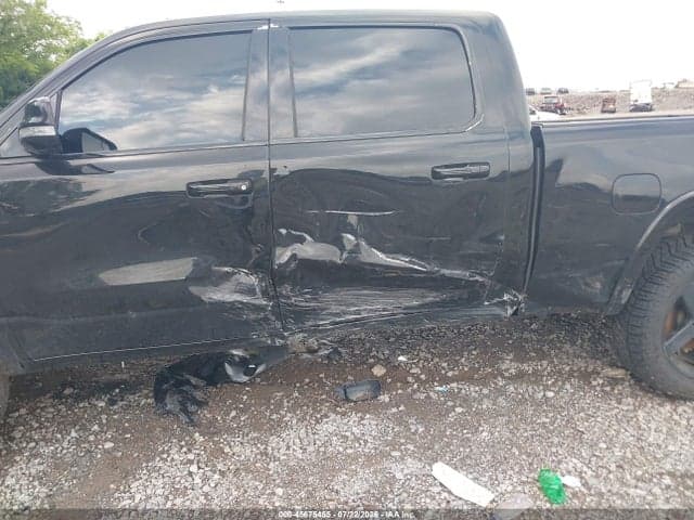 2019 RAM 1500 LARAMIE 4X4 6'4 BOX 6