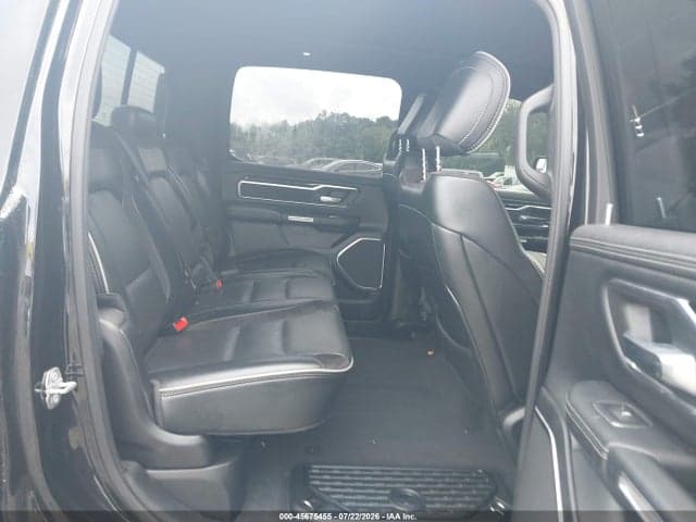 2019 RAM 1500 LARAMIE 4X4 6'4 BOX 8