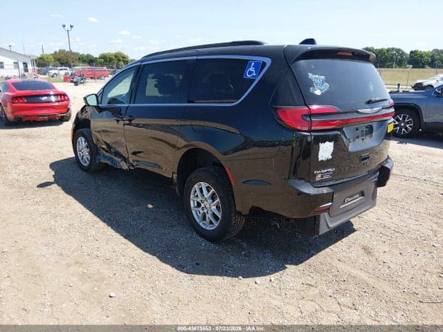 2022 CHRYSLER PACIFICA TOURING L 3