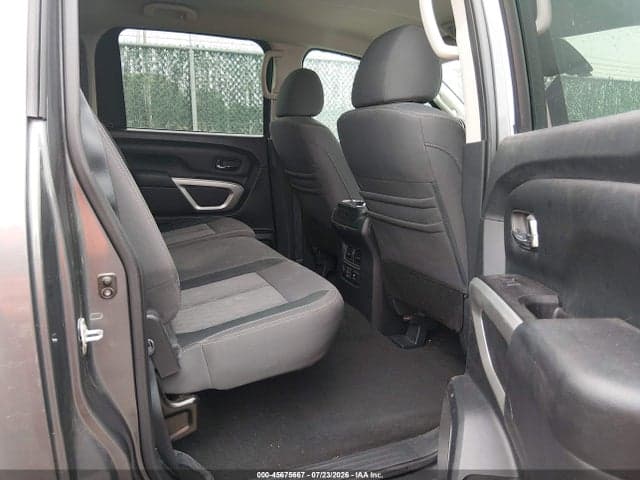 2020 NISSAN TITAN SV 4X4 8
