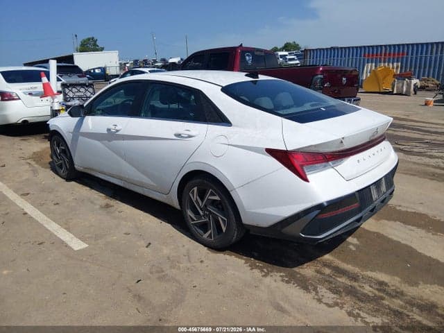 2024 HYUNDAI ELANTRA SEL 3