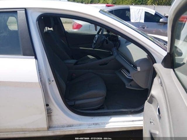 2024 HYUNDAI ELANTRA SEL 5