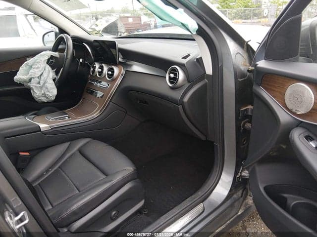 2021 MERCEDES-BENZ GLC 300 4MATIC SUV 5