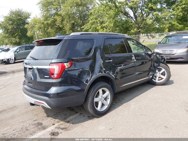 2017 FORD EXPLORER XLT 4