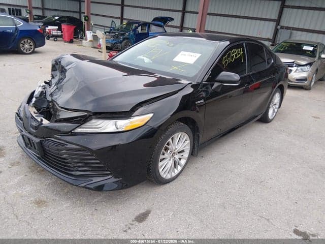 2020 TOYOTA CAMRY HYBRID XLE 2