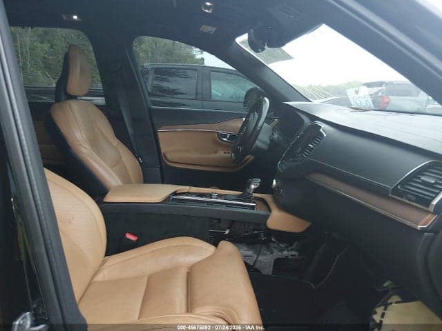 2017 VOLVO XC90 T6 INSCRIPTION 5
