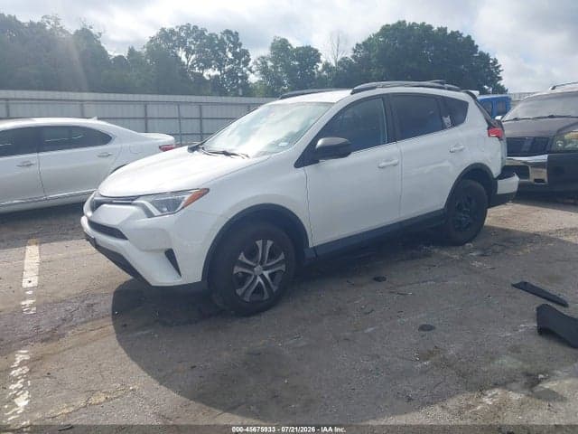 2018 TOYOTA RAV4 LE 1
