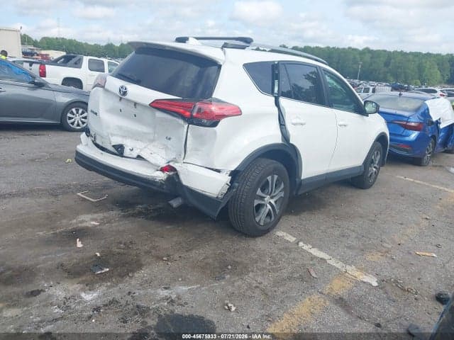 2018 TOYOTA RAV4 LE 3