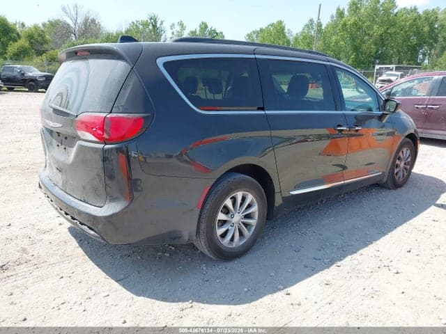 2017 CHRYSLER PACIFICA TOURING-L 4