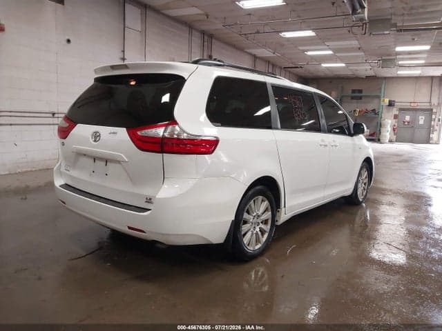2017 TOYOTA SIENNA LE 7 PASSENGER 5