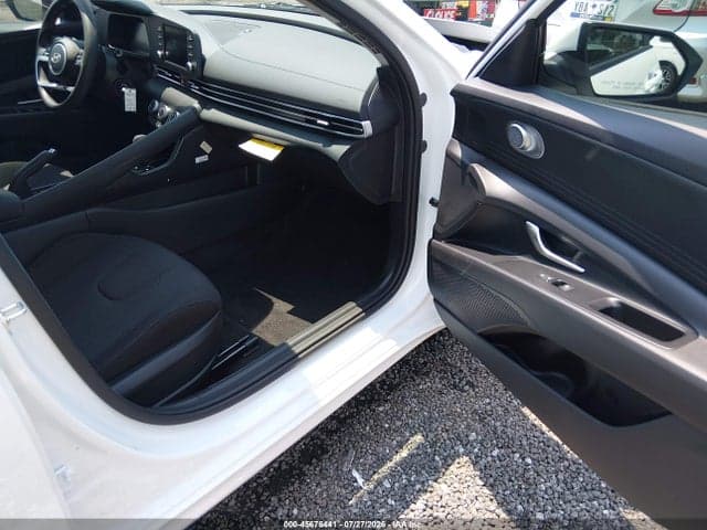 2026 HYUNDAI ELANTRA SE 5