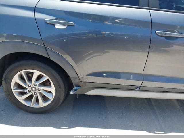 2017 HYUNDAI TUCSON SE PLUS 6
