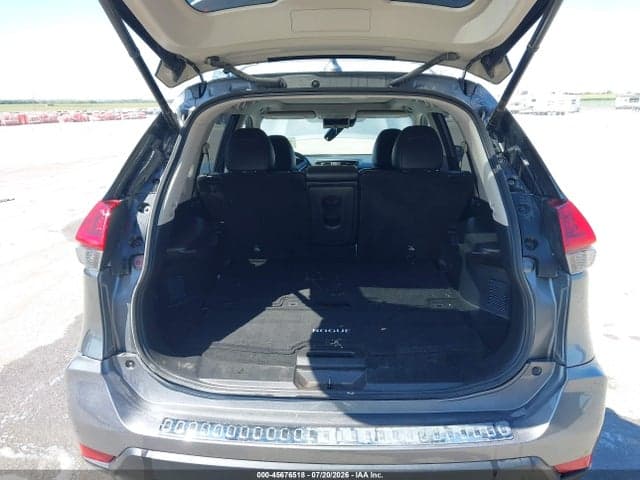 2018 NISSAN ROGUE SL 17
