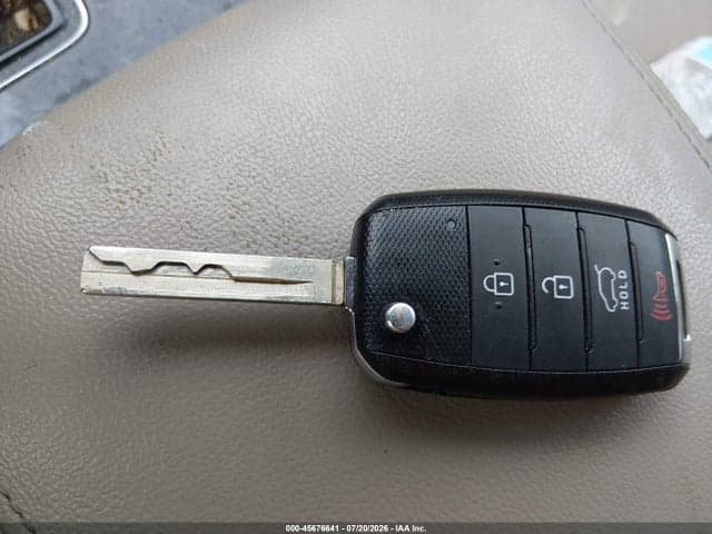 2017 KIA SORENTO 2.4L LX 11