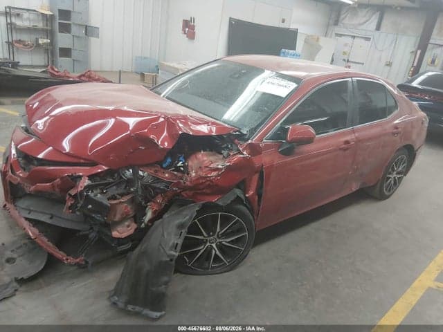 2021 TOYOTA CAMRY SE 2