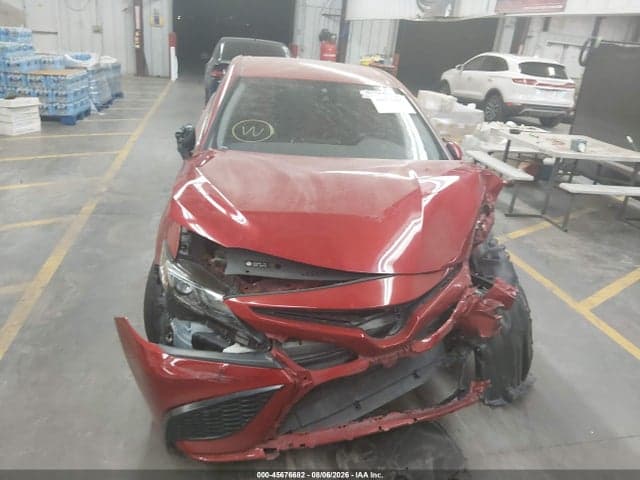 2021 TOYOTA CAMRY SE 12